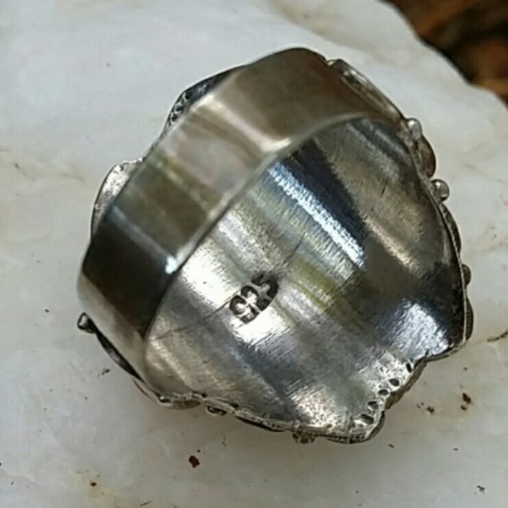 REAL VINTAGE SILVER TORQUISE AND CORAL STATMENT RING - Picture 6 of 6